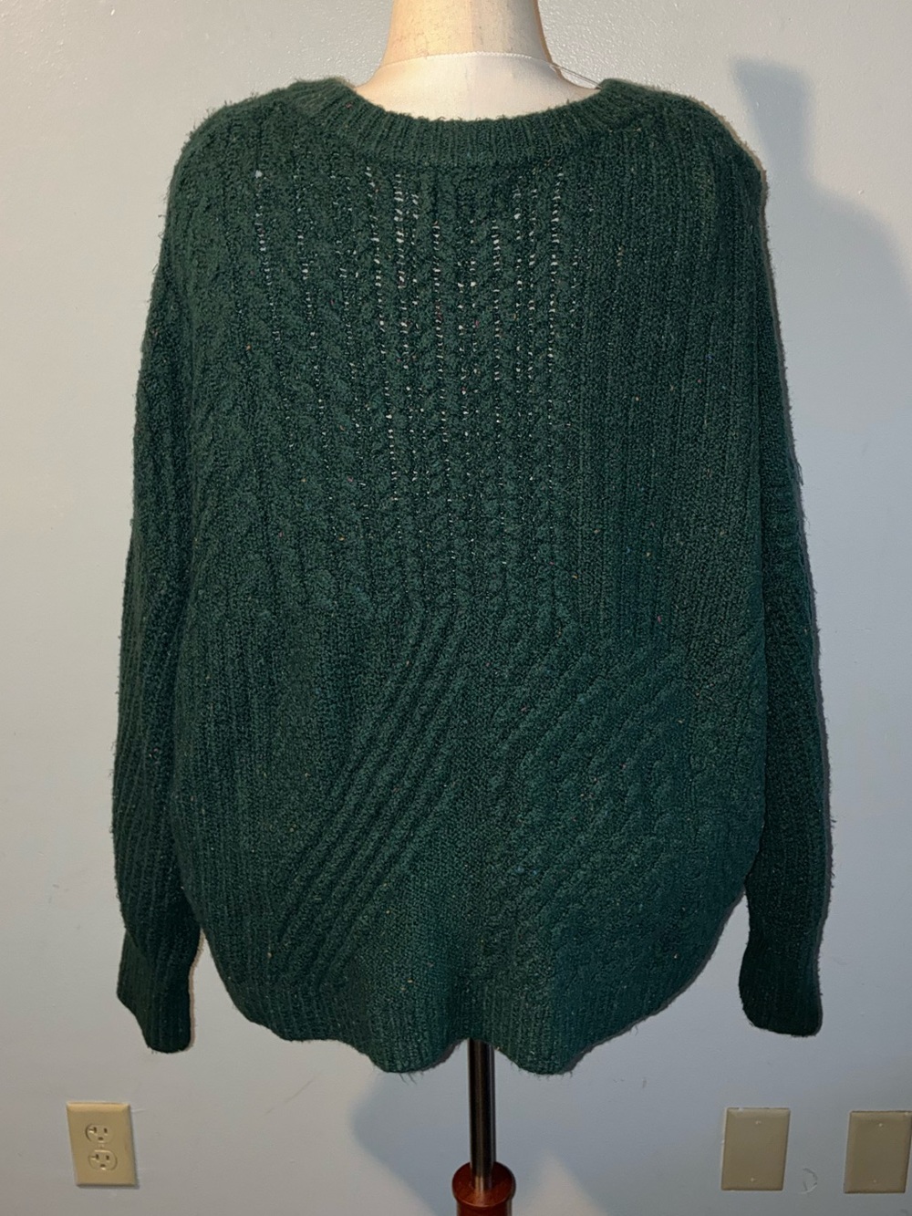Old Navy Forest Green Cable Knit Crewneck Sweater